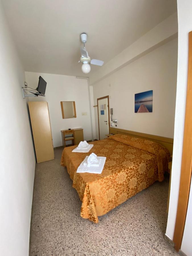 Hotel Granada Cattolica Buitenkant foto