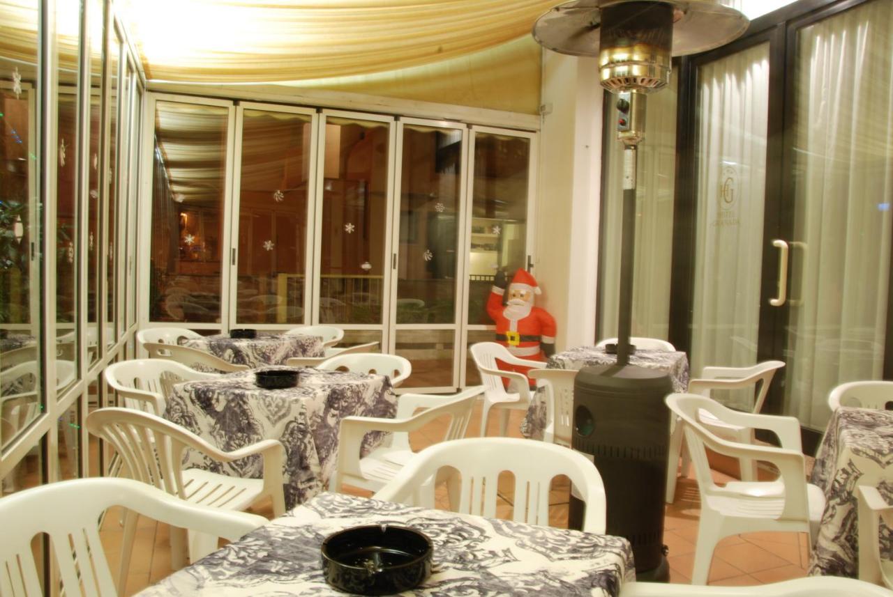 Hotel Granada Cattolica Buitenkant foto