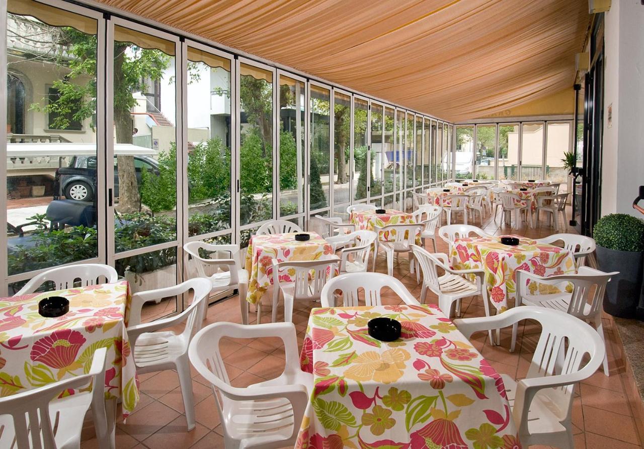 Hotel Granada Cattolica Buitenkant foto