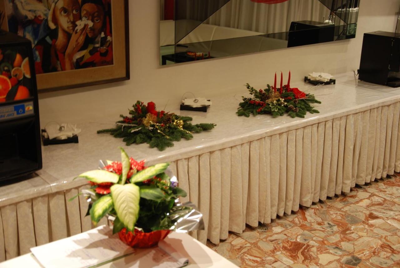 Hotel Granada Cattolica Buitenkant foto